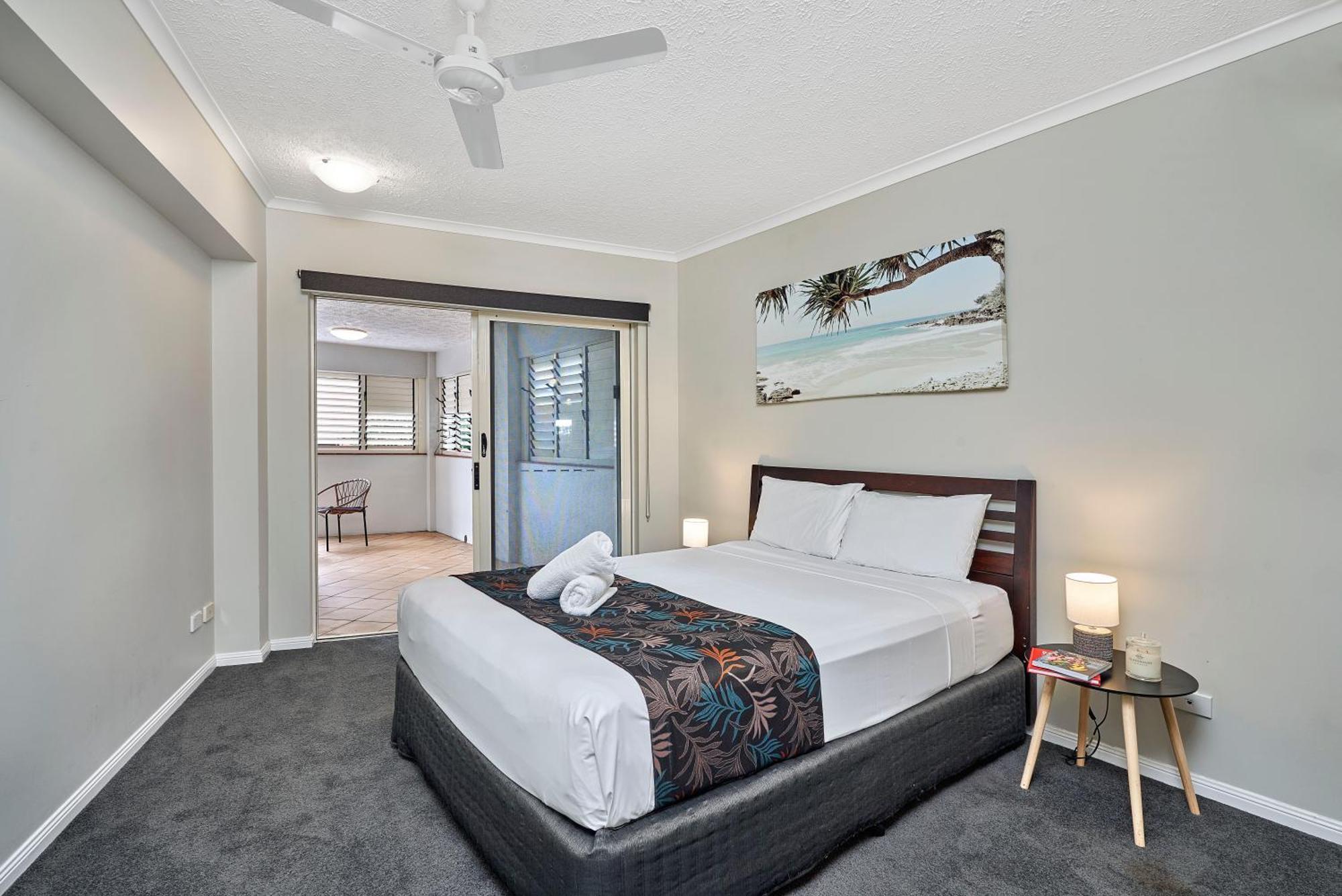 North Cove Waterfront Suites Cairns Exterior foto